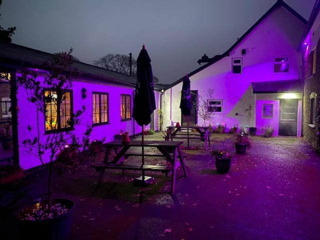 The Thelbridge Cross Inn Crediton Exterior photo